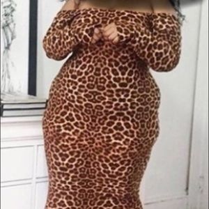 Rebdolls leopard off the shoulder maxi dress….worn once in beautiful condition
